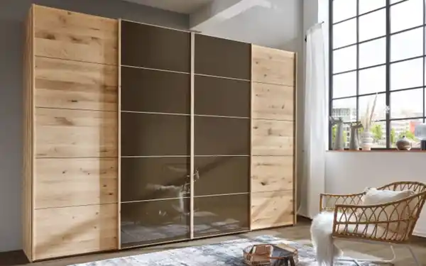 Bild 2 von Wiemann - Schlafzimmer Cardiff , Eiche bianco teilmassiv, 180 x 200 cm, Schrank 330 x 223 cm