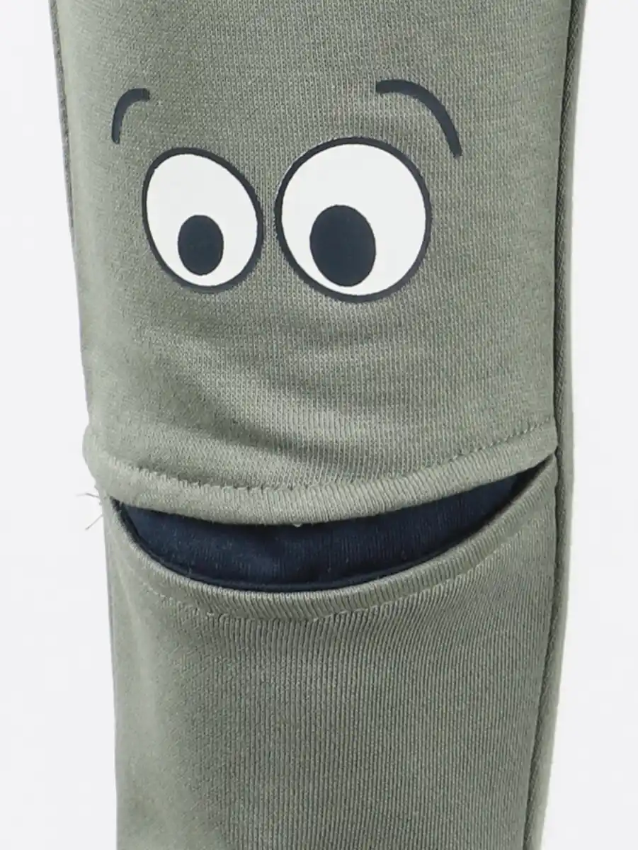 Bild 4 von Kinder Jogginghose mit Augenprint am Knie Grün