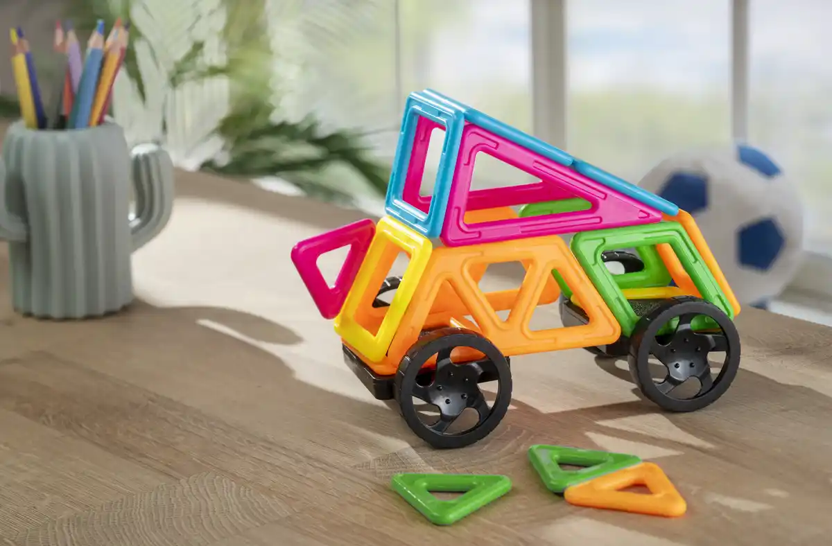 Bild 2 von IDEENWELT Neon-Magnetbauset Autos 25-tlg.