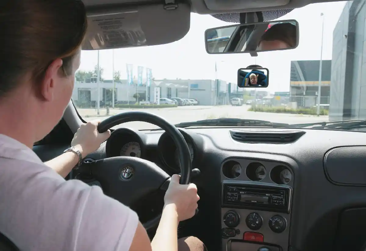 Bild 2 von bebeconfort Rücksitzspiegel