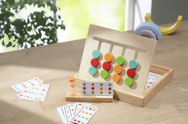 Bild 3 von IDEENWELT Montessori Farb- und Form-Sortierspiel