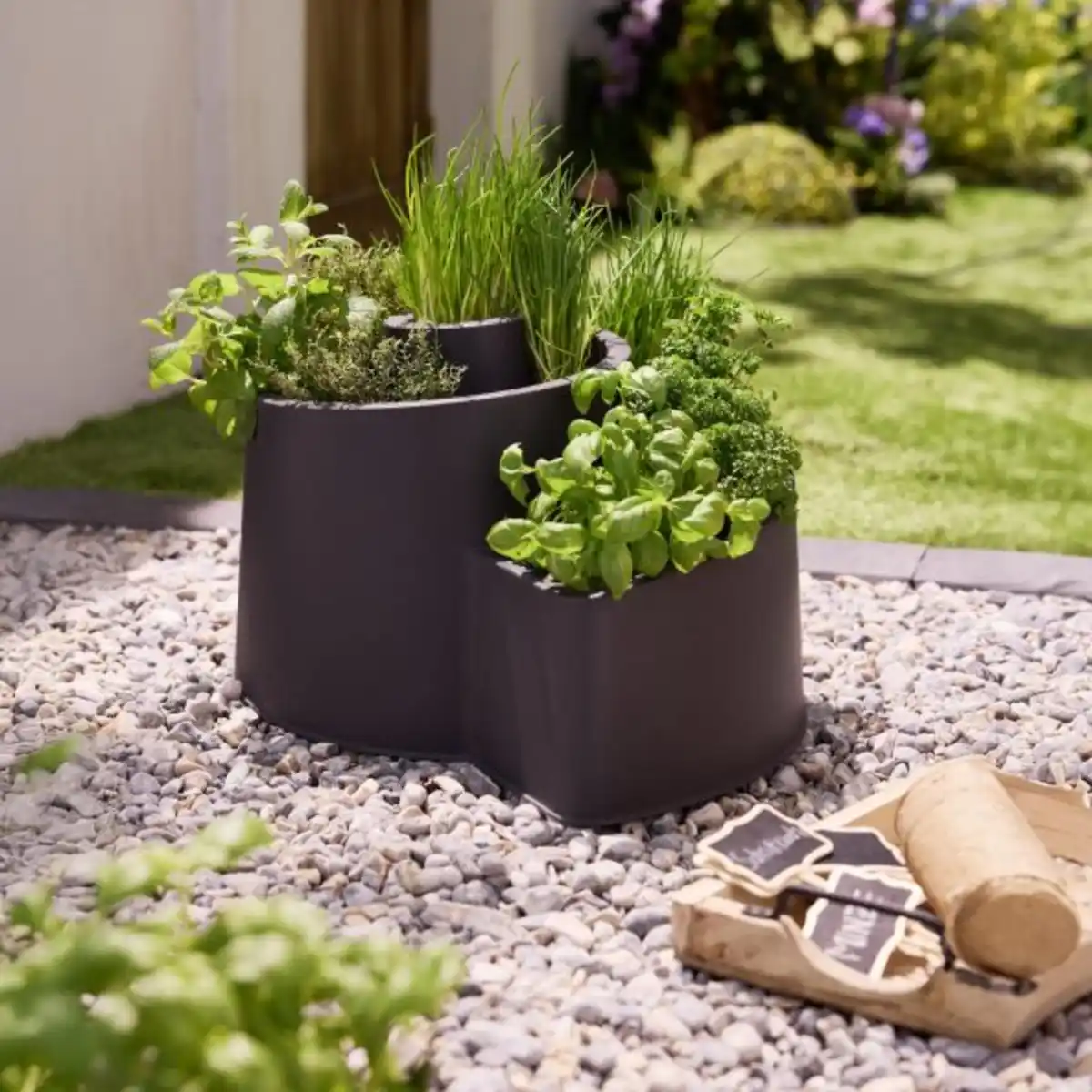 Bild 2 von BELAVI Kräuterspirale