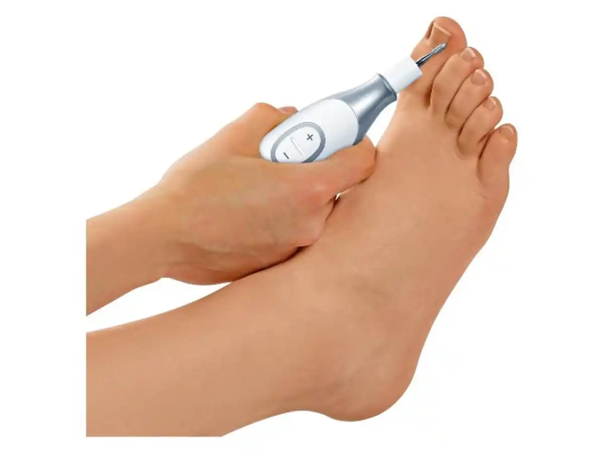 Bild 3 von SANITAS Maniküre-Pediküre Set »SMA 38«, inkl. 7 Aufsätze aus Saphir und Filz