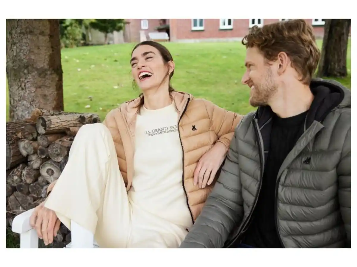 Bild 2 von LIVERGY® x Grand Polo Herren Lightweight-Jacke, ultraleicht und warm