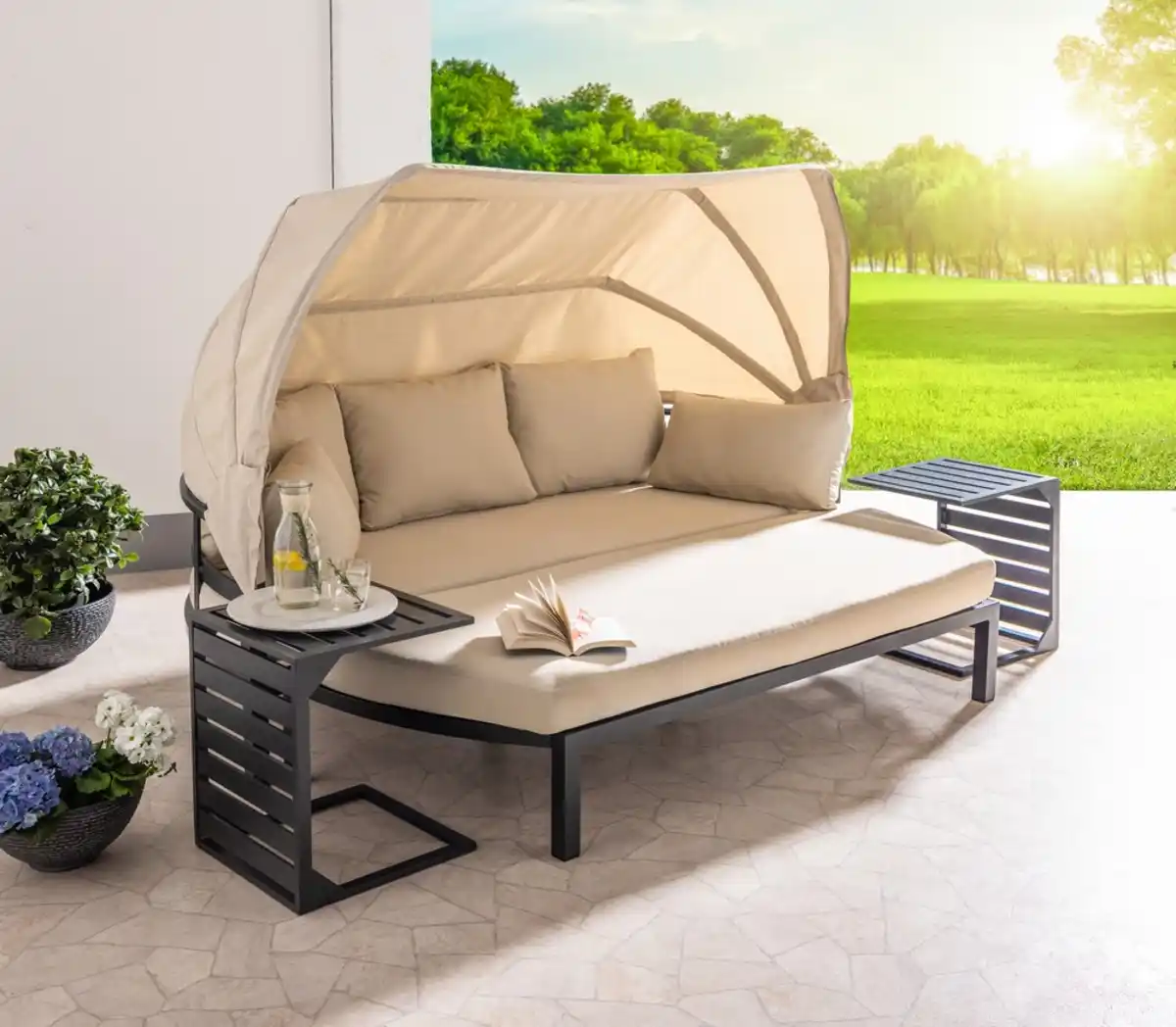 Bild 1 von Alu-Strandkorblounge inkl. 2 integriertem Tisch & Sonnendach und Kissen, creme