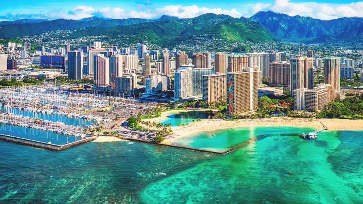 Bild 1 von Kreuzfahrten Transpazifik: Kreuzfahrt mit der Voyager of the Seas von Brisbane bis Seattle inkl. 3 Nächten in Sydney