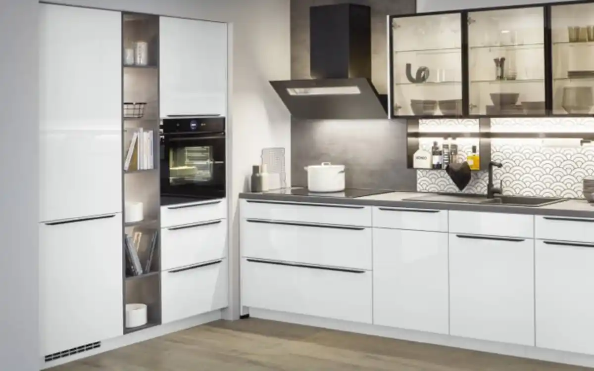 Bild 3 von Nobilia - Einbauküche Felde, weiß, inkl. Elektrogeräte