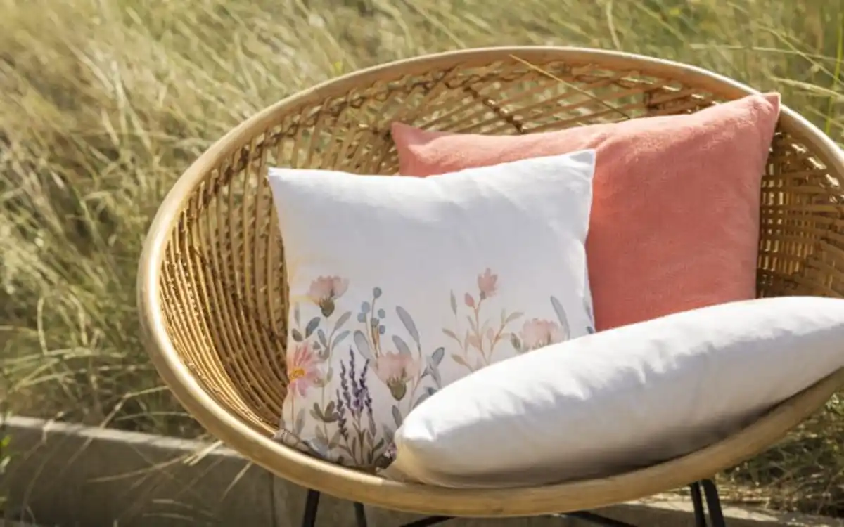 Bild 2 von Kissenhülle Wildgarten, mehrfarbig, 40 x 40 cm