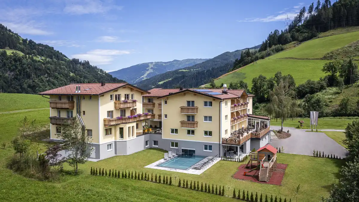 Bild 1 von Österreich - Pongau - St. Johann im Pongau - Der Alpenblick***
