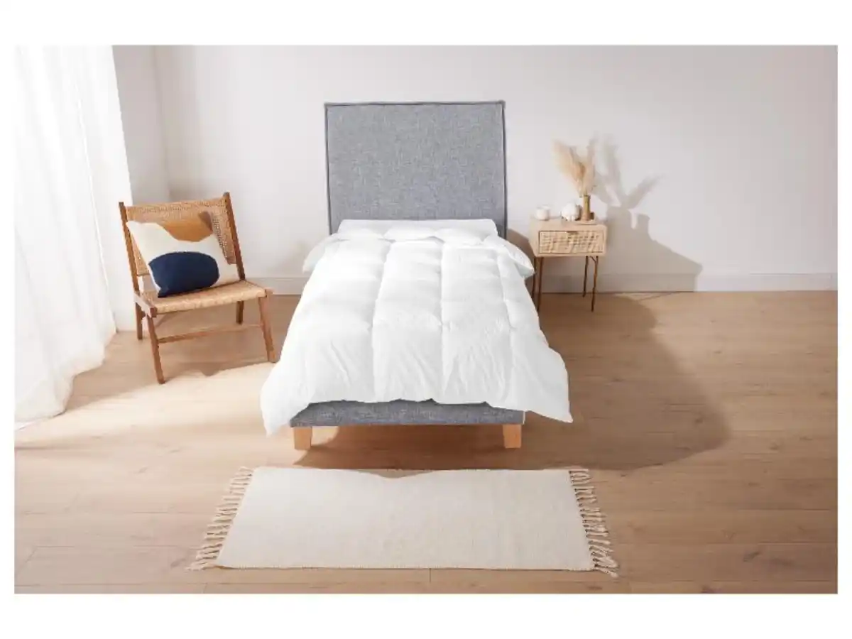 Bild 2 von LIVARNO home Steppdecke mit tierfreundlicher Füllung, 155 x 220 cm