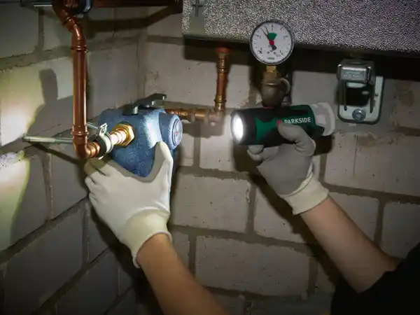 Bild 3 von PARKSIDE® 12 V Akku-Werkstatthandlampe »PTSA 12 A1«, ohne Akku und Ladegerät