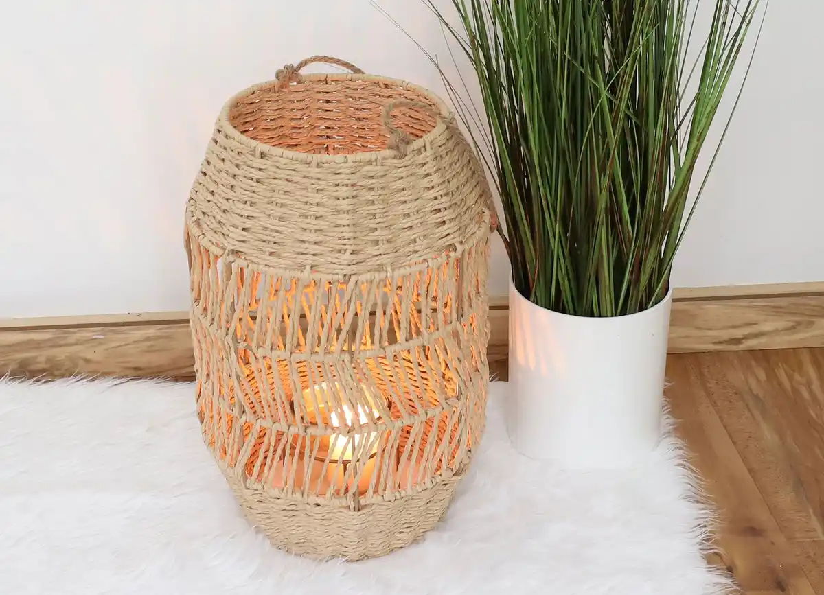 Bild 1 von Laterne aus Naturfaser mit Glaseinsatz 36cm