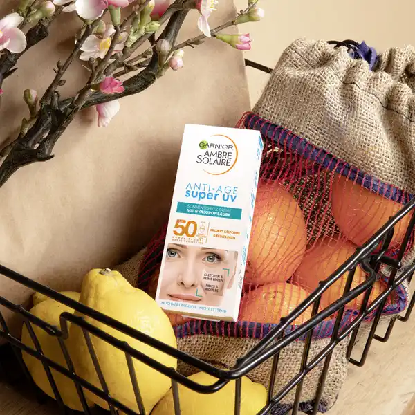 Bild 2 von Garnier Ambre Solaire Sonnencreme Gesicht Anti-Age Super UV LSF 50, 50 ml