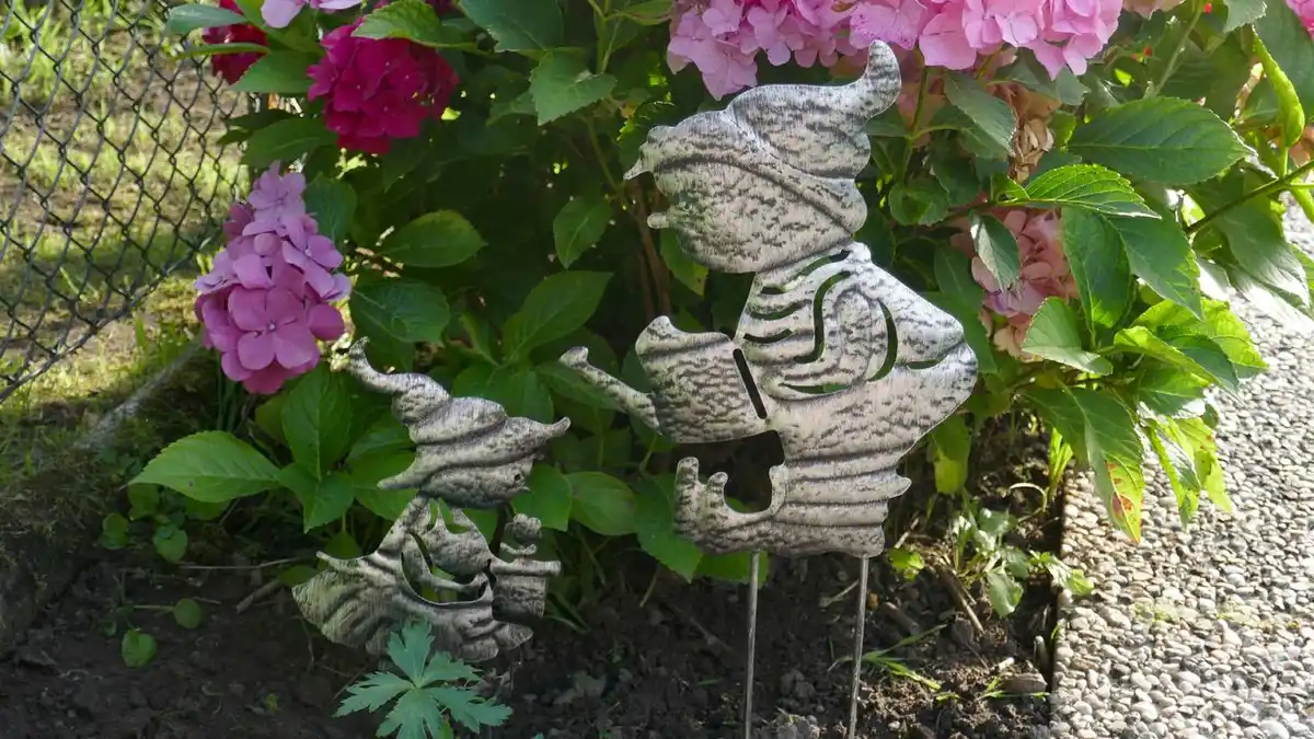 Bild 1 von Metallstecker - Wichtel in Silber schattiert, 2er-Set