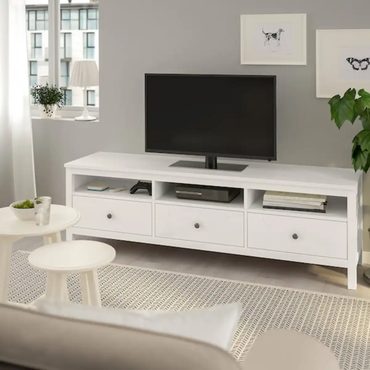 Bild 2 von HEMNES TV-Bank, weiß gebeizt 183x47x57 cm
