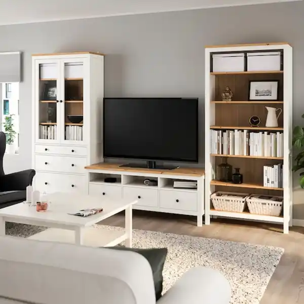 Bild 2 von HEMNES TV-Möbel, Kombination, weiß gebeizt/hellbraun Klarglas 326x197 cm