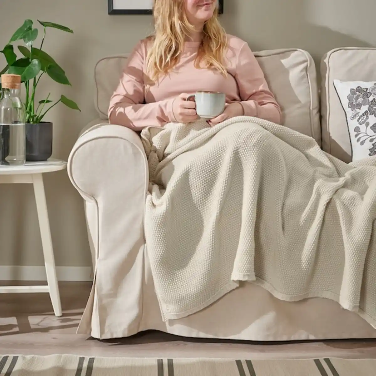 Bild 4 von HUMLEMOTT Plaid, elfenbeinweiß 130x170 cm