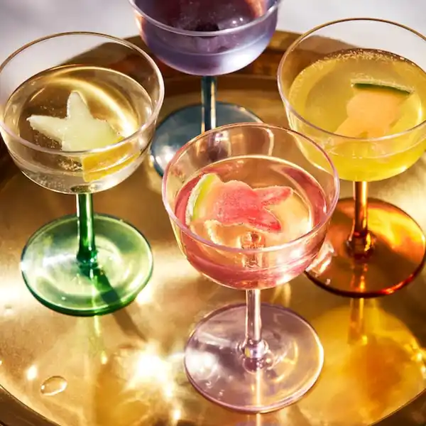 Bild 3 von TJÄRLEK Glas, bunt 30 cl