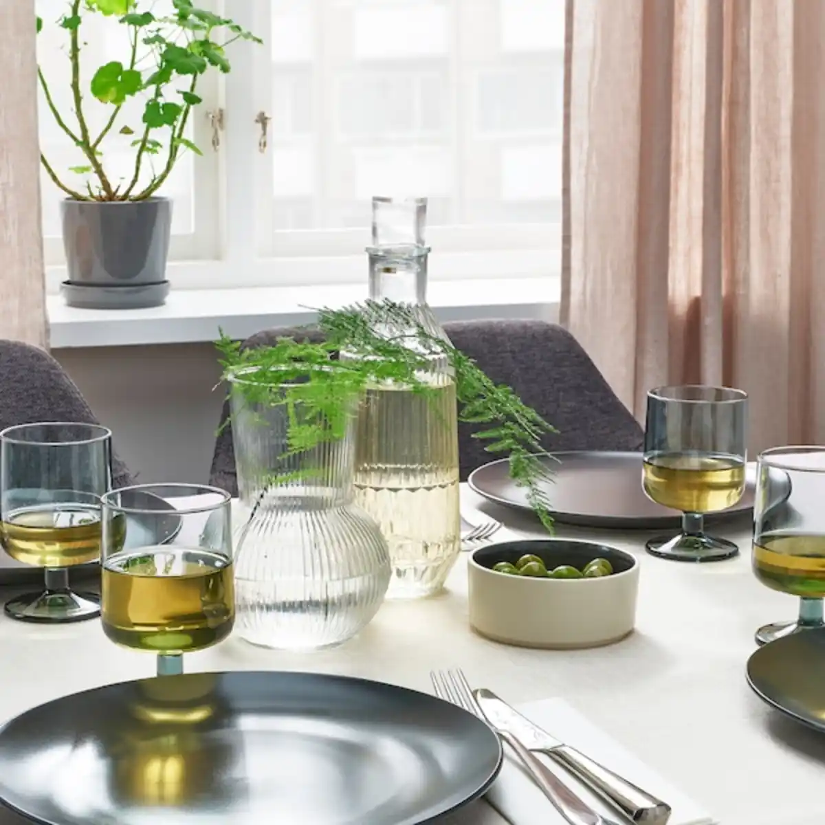 Bild 4 von OMBONAD Kelchglas, grau 32 cl