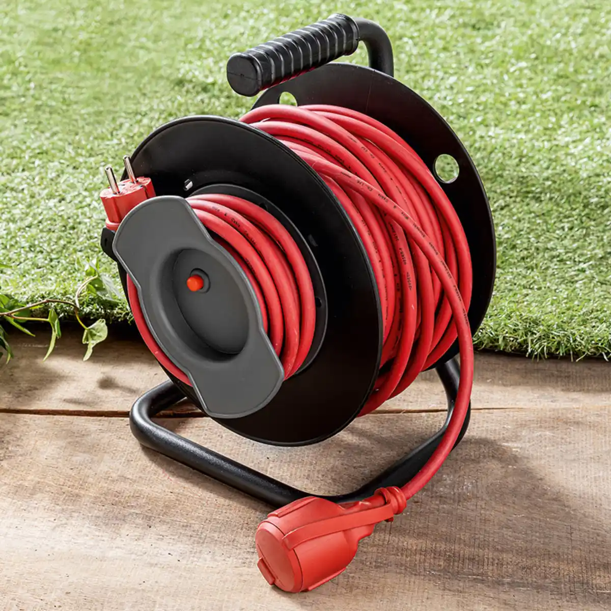 Bild 1 von Powertec Electric Gerätetrommel mit 20 m Gummikabel