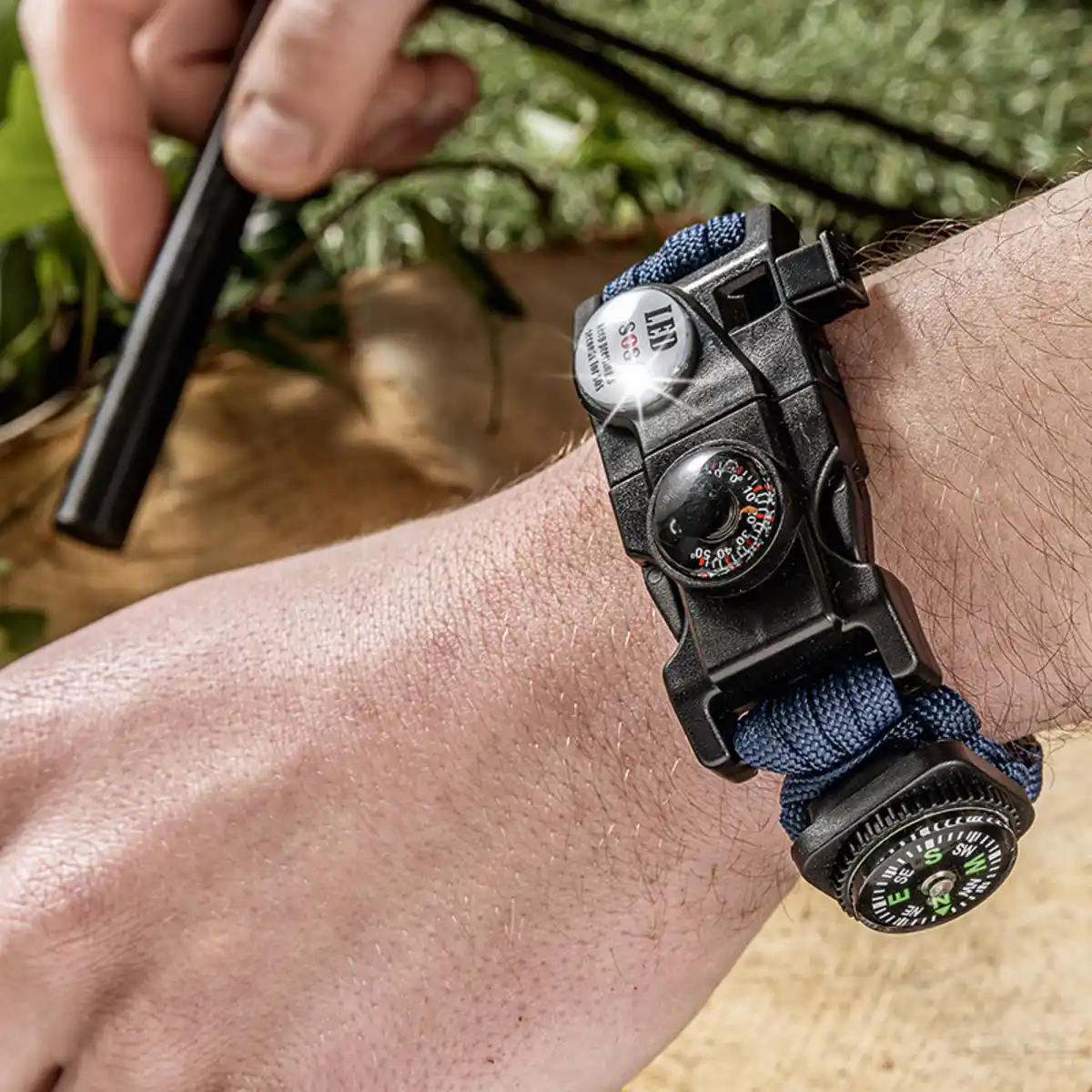 Bild 1 von Solax Sunshine Paracord Überlebens-Armband-Set