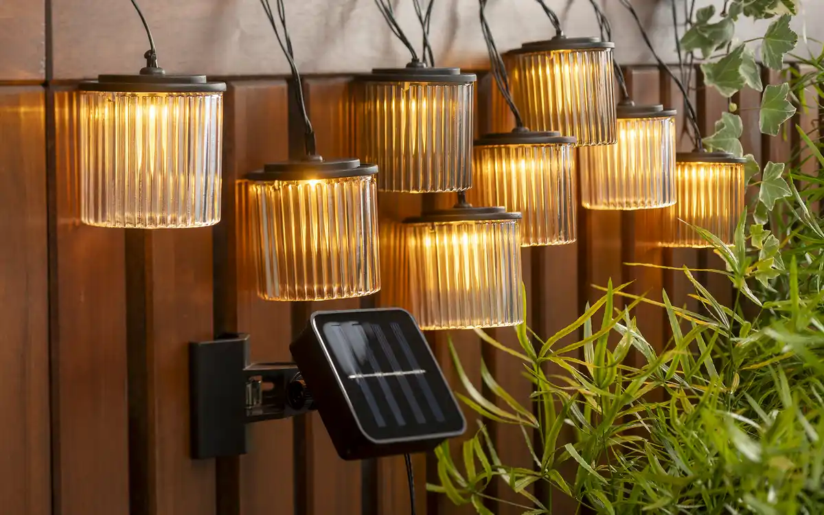 Bild 1 von IDEENWELT Solar-Lichterkette Zylinder mit Rillen