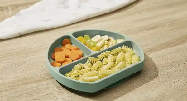 Bild 4 von IDEENWELT Silikonteller, grün