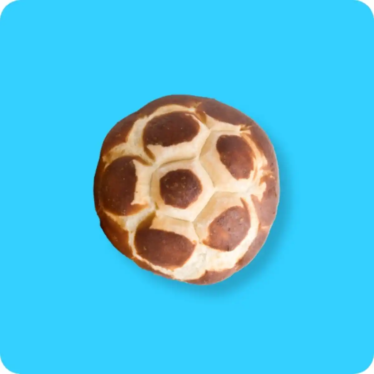 Bild 1 von MEINE BACKWELT Fußball-Laugenbrötchen, Aus dem Backofen