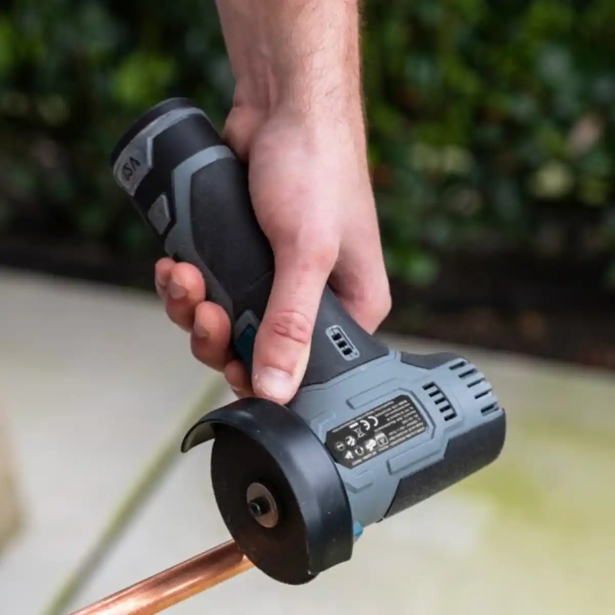 Bild 4 von FERREX 12-V-Akku-Winkelschleifer