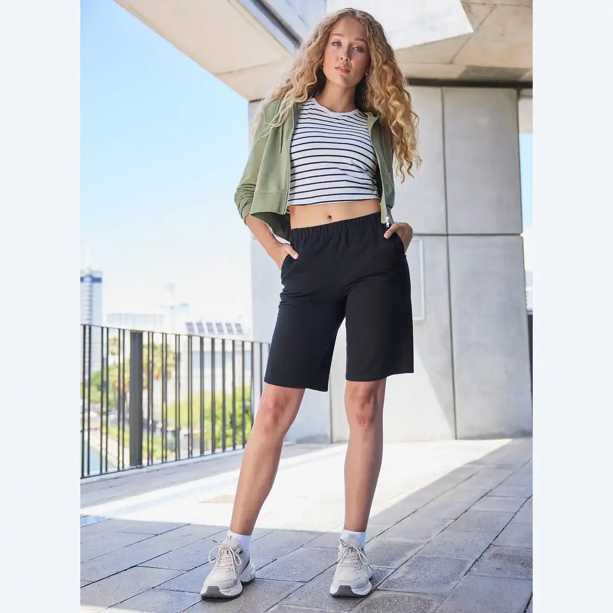 Bild 1 von Damen-Shorts mit Taschen