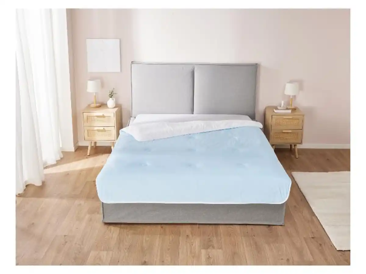 Bild 2 von LIVARNO home Wende-Bettdecke „Coldtouch“, 155 x 220 cm