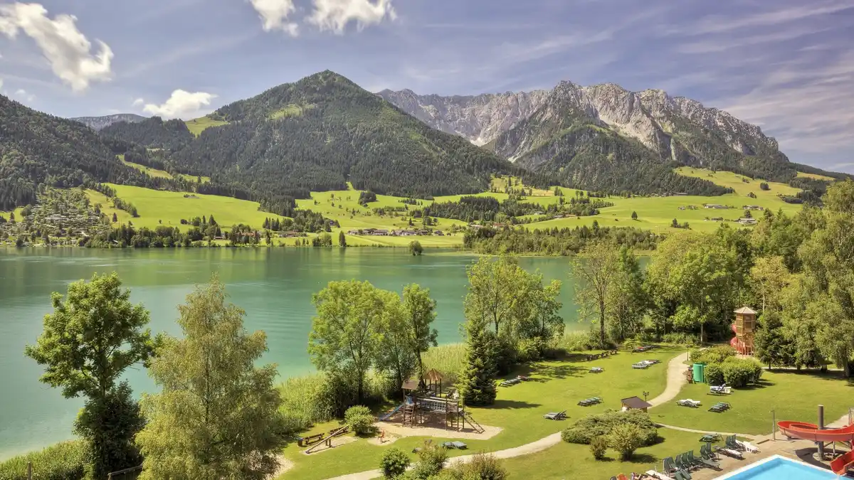 Bild 1 von Österreich - Tirol - 4*Ferienclub Bellevue am Walchsee