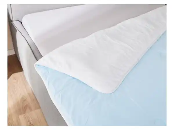 Bild 3 von LIVARNO home Wende-Bettdecke „Coldtouch“, 135 x 200 cm