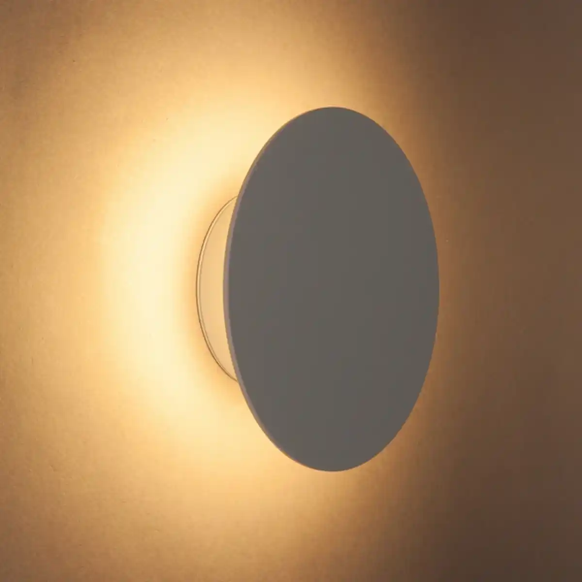 Bild 2 von LED-Akku-Wandleuchte »Ruka«, warmweiß, 240 lm, Metall/Kunststoff, weiß