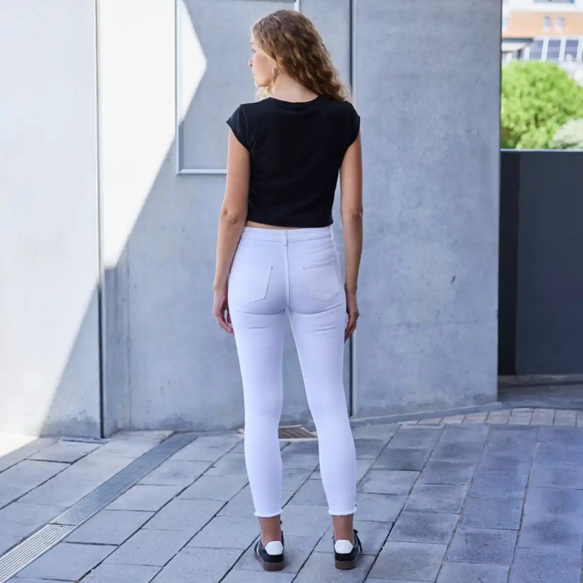 Bild 4 von Damen-Jeans mit offenen Kanten