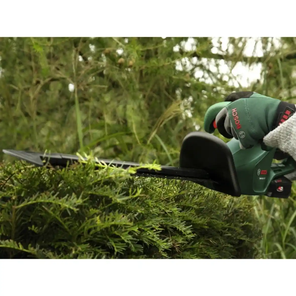 Bild 4 von Akku-Heckenschere »EasyHedgeCut 18-45«, inkl. 2,0Ah Akku und Ladegerät