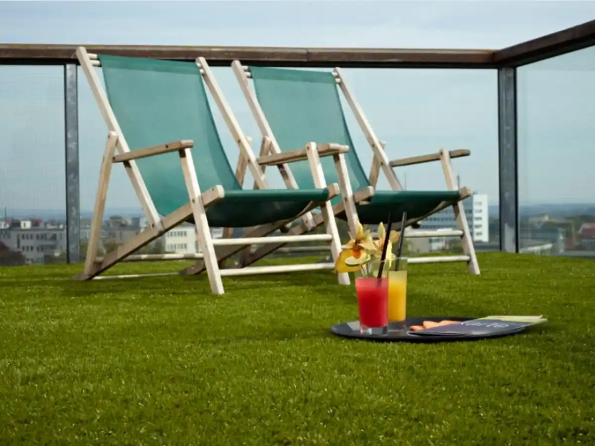 Bild 1 von Kunstrasen Samos grün, 1,33 x 3 m