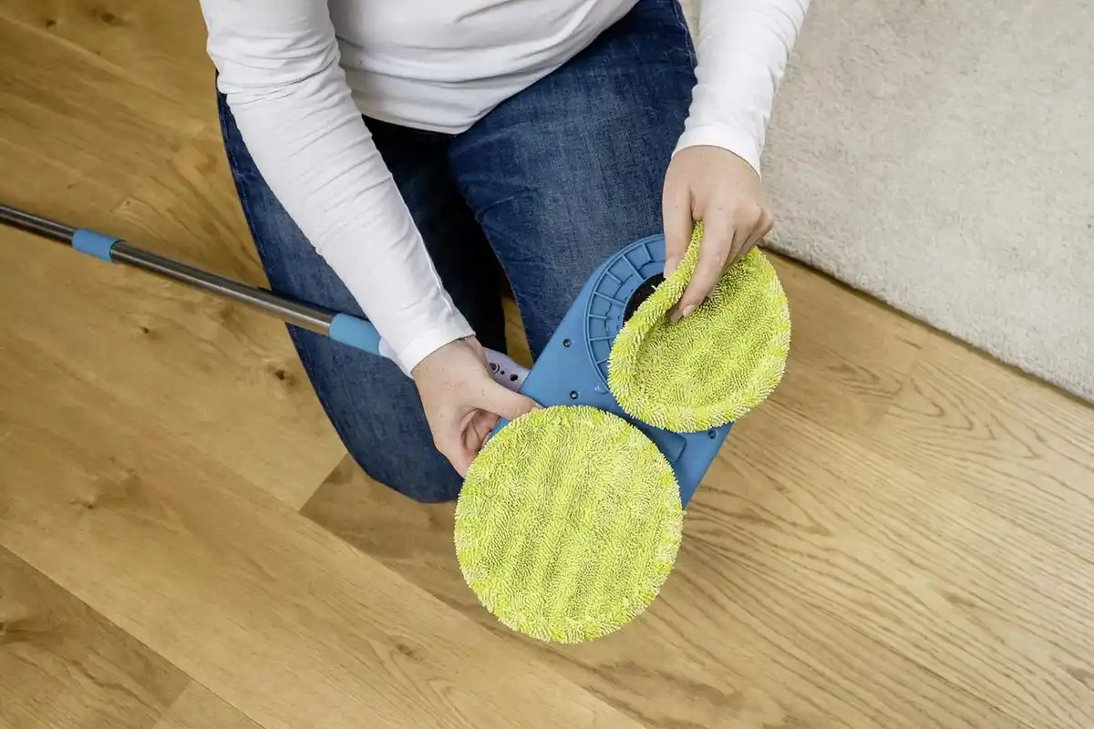 Bild 4 von Elektrischer Bodenwischer Floating Mop