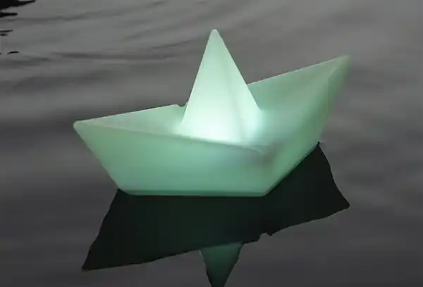 Bild 1 von IDEENWELT Solar-Schiff