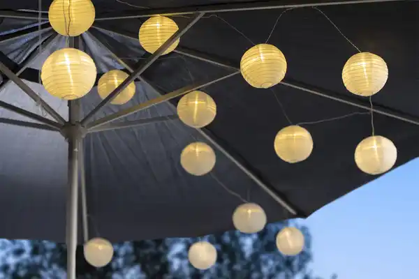 Bild 1 von IDEENWELT Solar-Lampion-Lichterkette