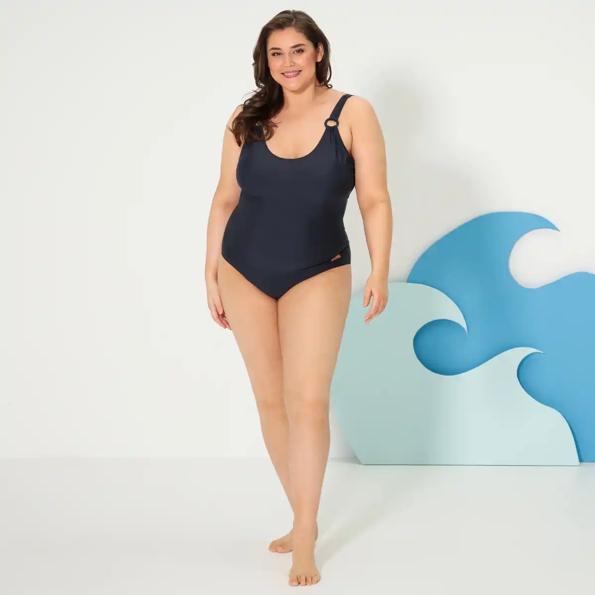 Bild 1 von Damen-Badeanzug mit dekorativen Ringen am Träger