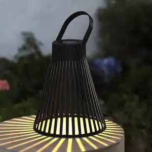 Solar-Lampe zum Stellen oder Hängen, ca. 20x20x23,5cm