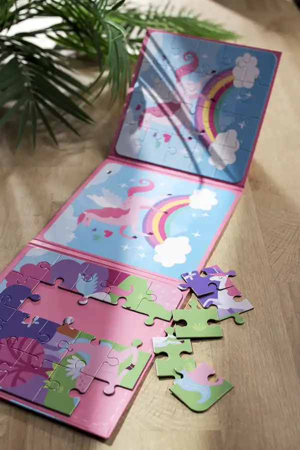 Bild 2 von IDEENWELT Magnet-Puzzle-Buch Einhorn