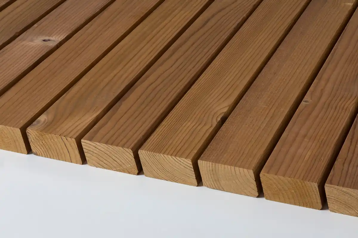 Bild 1 von Rhombusprofil Kiefer thermisch modifiziert 250 cm, 55 x 26 mm