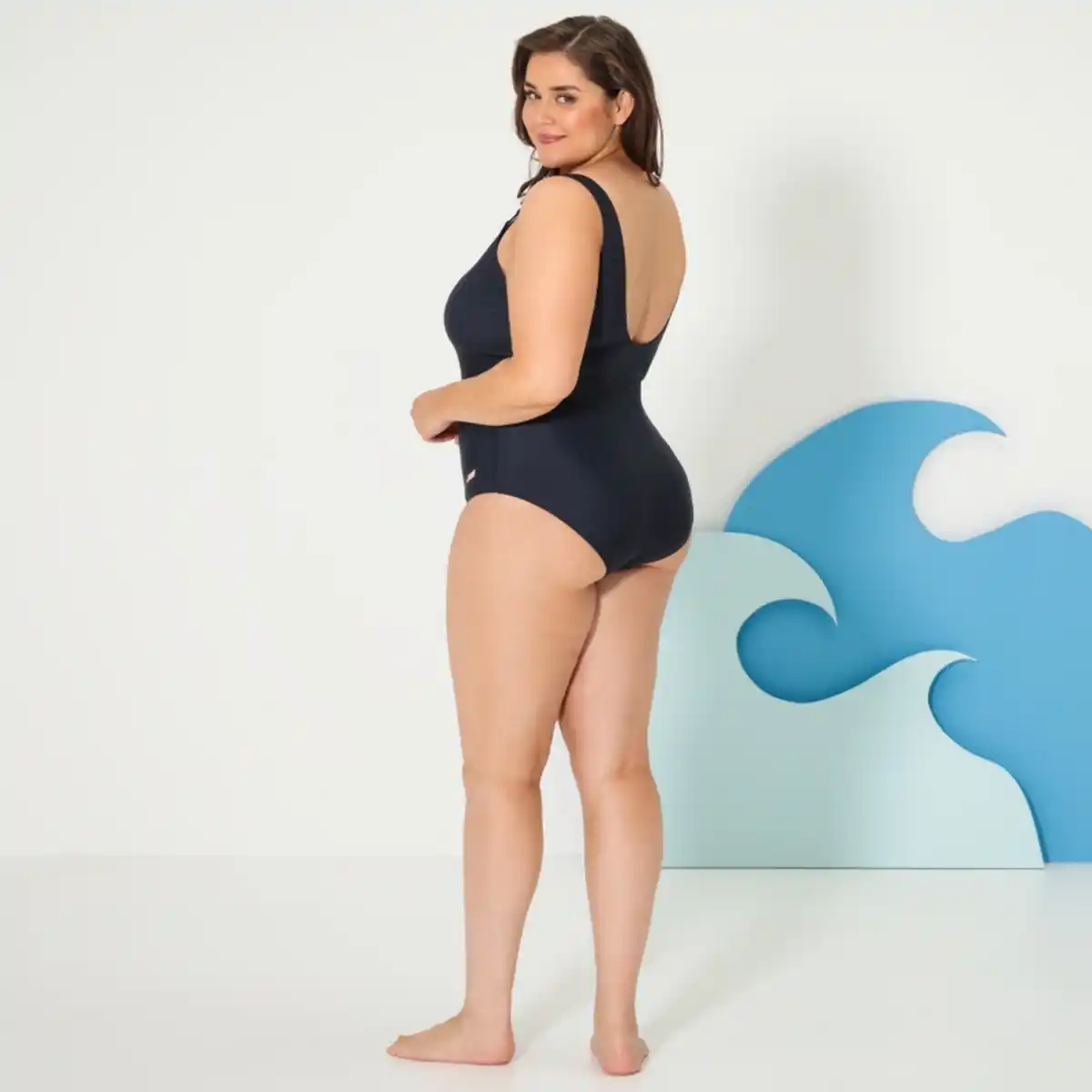 Bild 4 von Damen-Badeanzug mit dekorativen Ringen am Träger