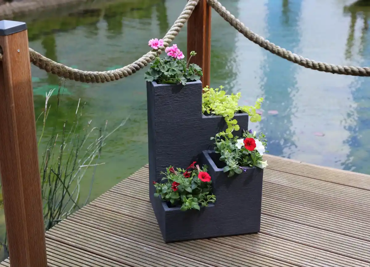 Bild 1 von Kubus Wendeltreppentopf 40x40cm Anthrazit