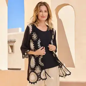 Damen-Jacke mit Häkeloptik