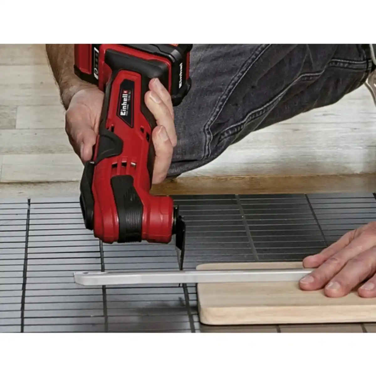 Bild 2 von Akku-Multifunktionswerkzeug »Varrito«, ohne Akku, inkl. Zubehör