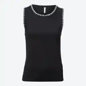 Damen-Top mit Stickerei