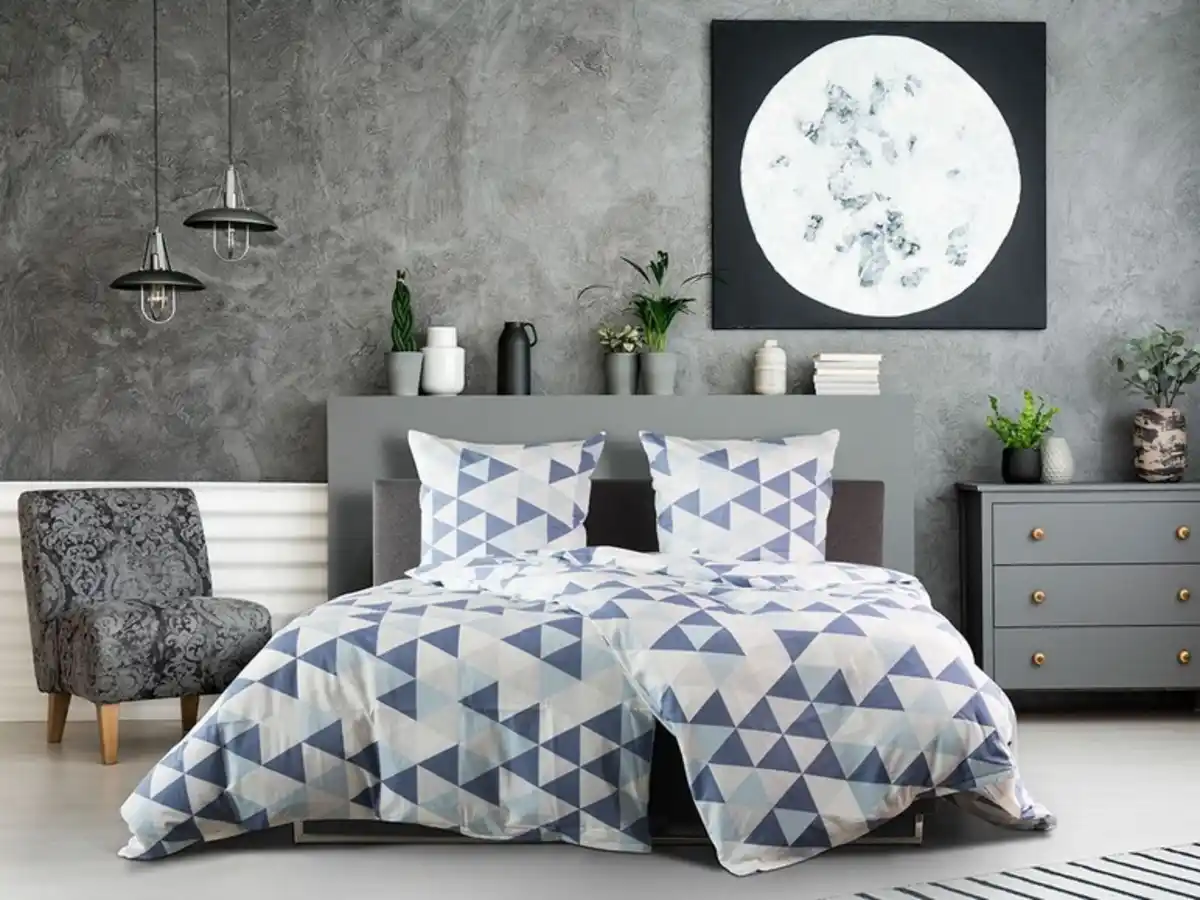 Bild 2 von Dobnig Dobnig Satin Bettwäsche »Dreiecke marine«, 135x200 cm oder 155x220 cm, Reißverschluss, Baumwolle